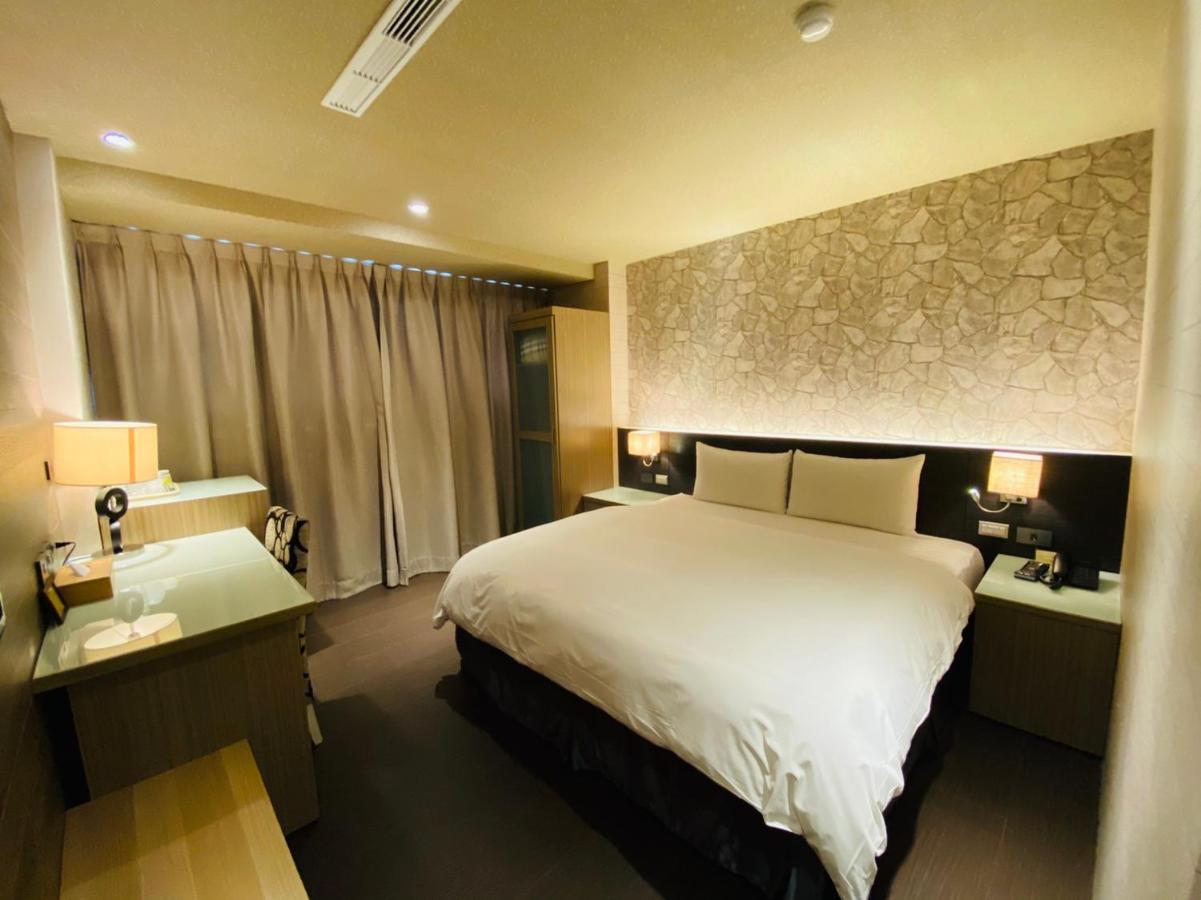 Dlinn Hotel Taichung Eksteriør billede