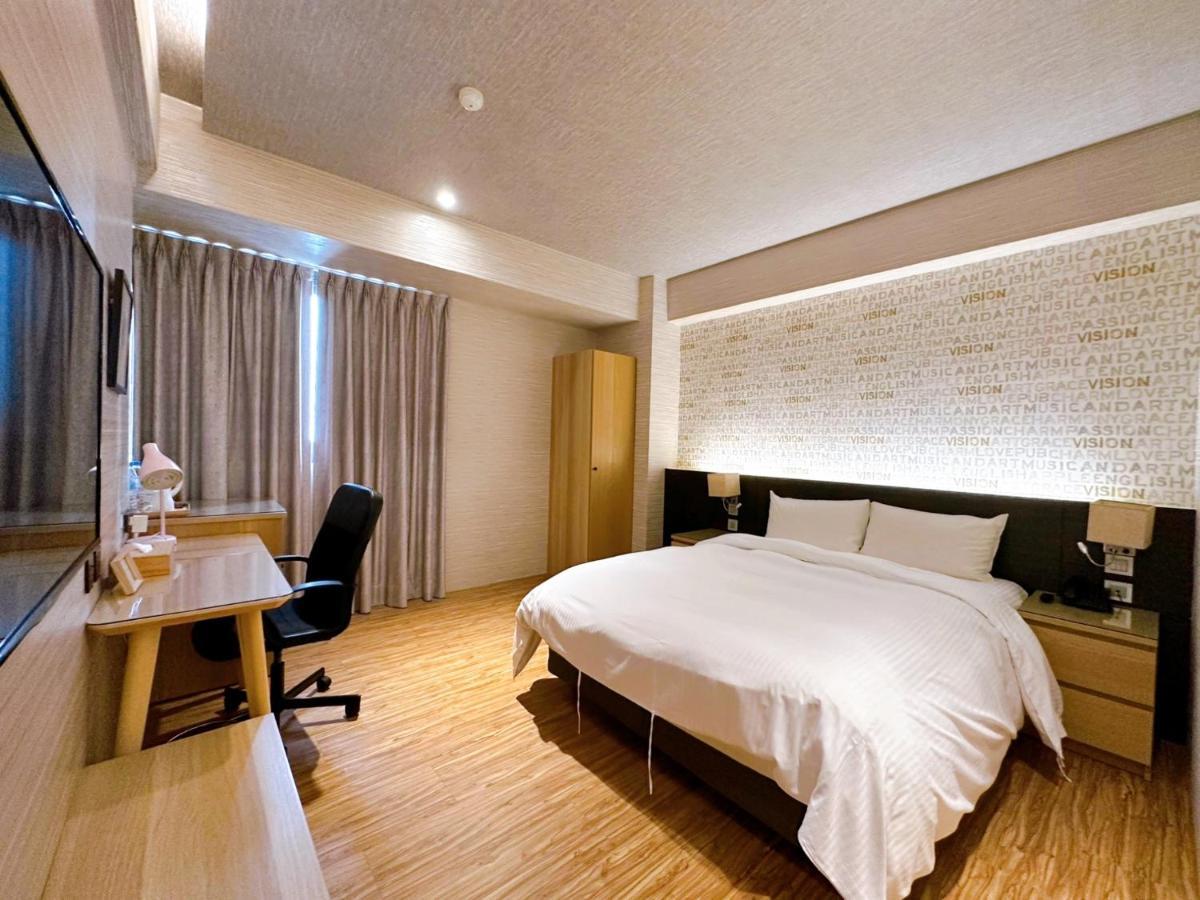 Dlinn Hotel Taichung Eksteriør billede