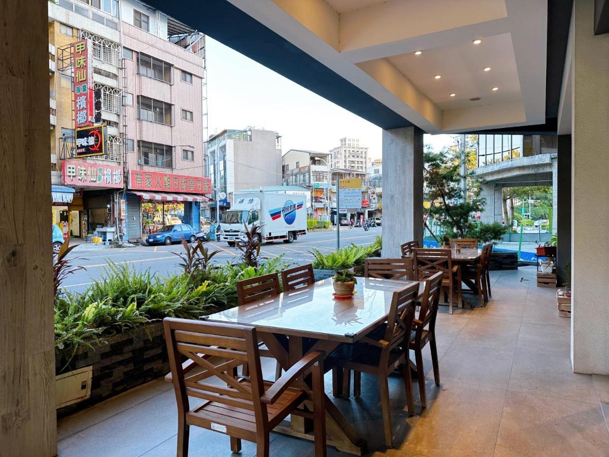 Dlinn Hotel Taichung Eksteriør billede