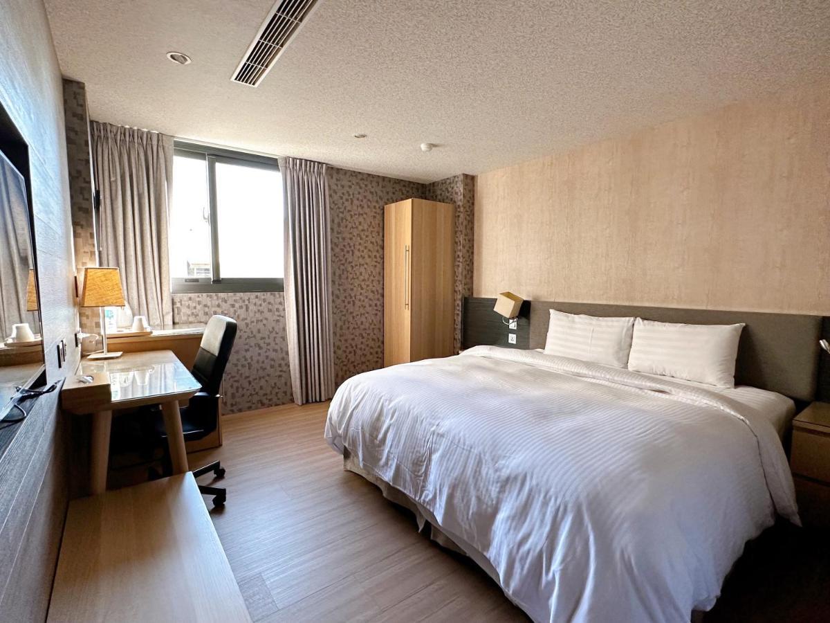 Dlinn Hotel Taichung Eksteriør billede