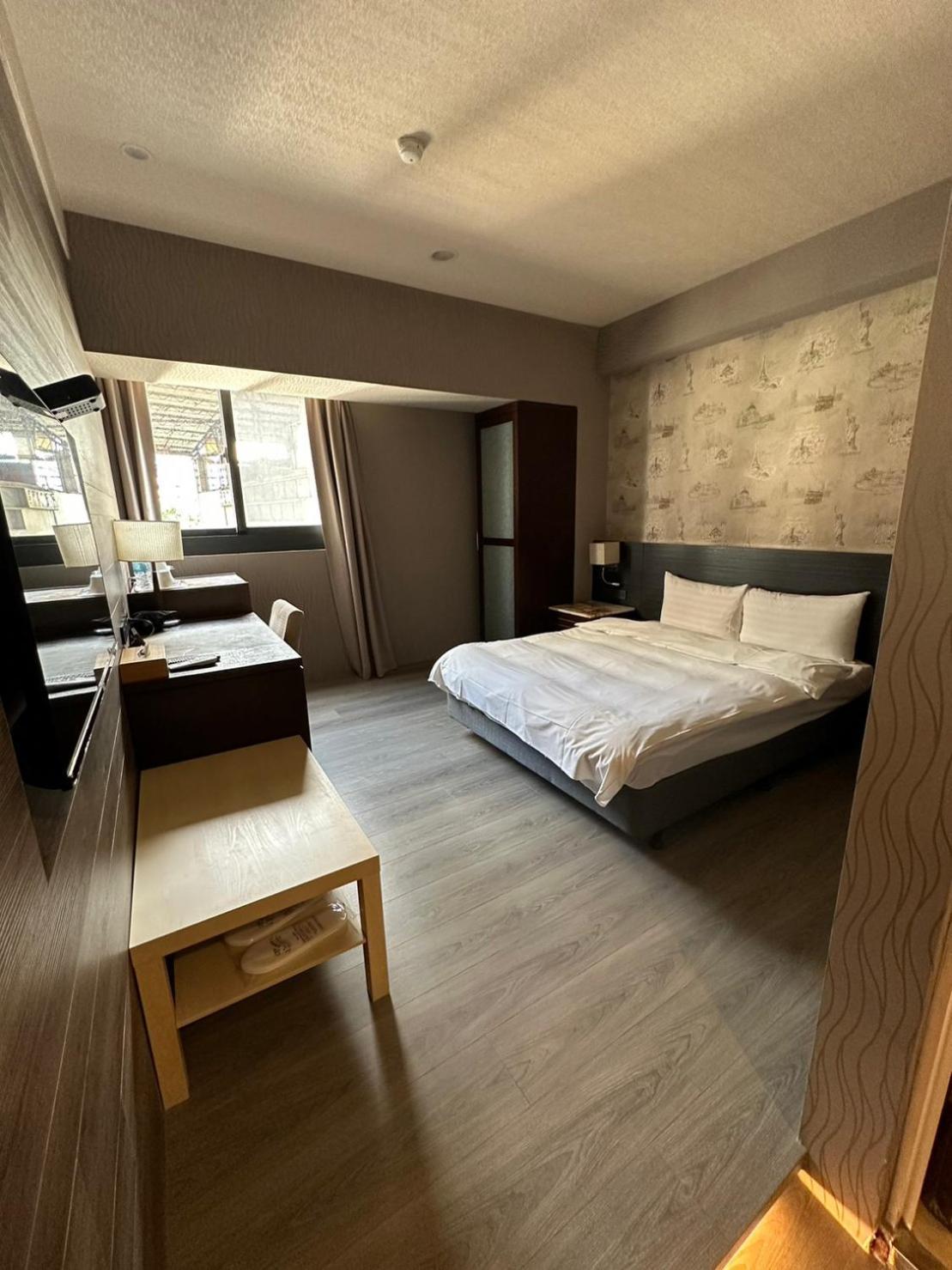 Dlinn Hotel Taichung Eksteriør billede