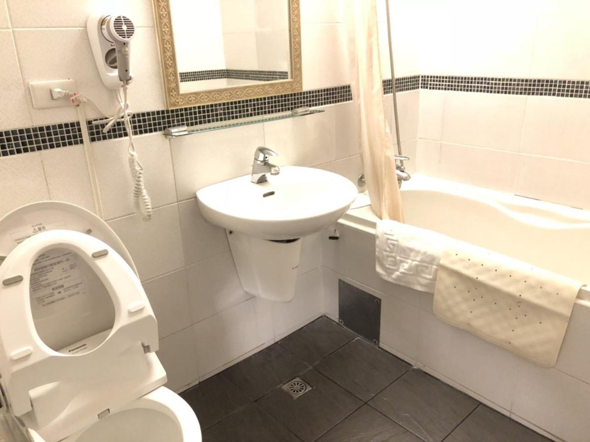 Dlinn Hotel Taichung Eksteriør billede